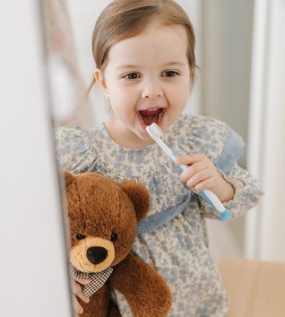 راهنمای خرید بهترین مسواک و خمیر دندان کودک